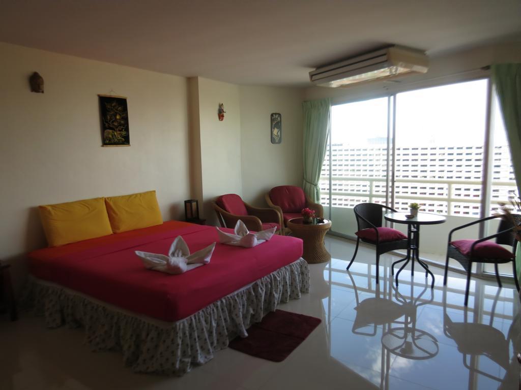 View Talay 1B Serviced Apartments Pattaya Zimmer foto