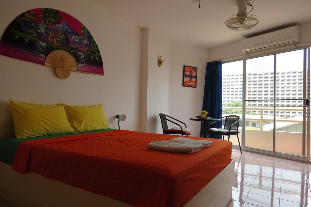 View Talay 1B Serviced Apartments Pattaya Zimmer foto